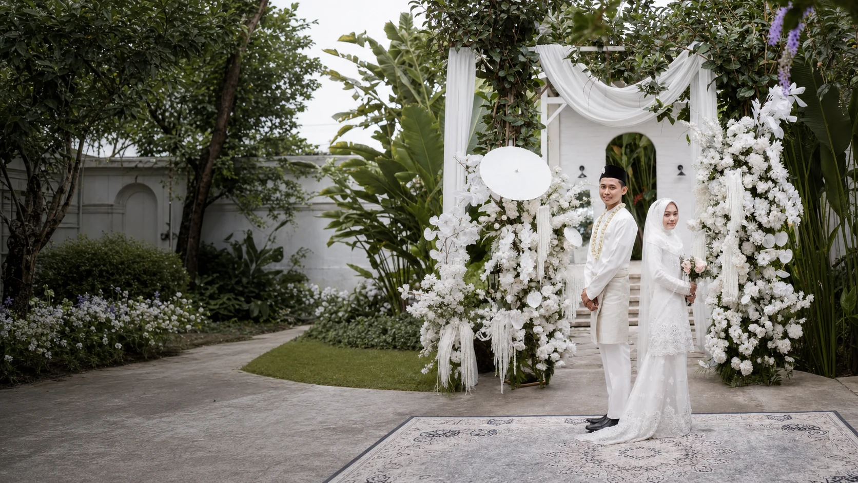 Pasangan pengantin FMO dalam perayaan bernuansa klasik